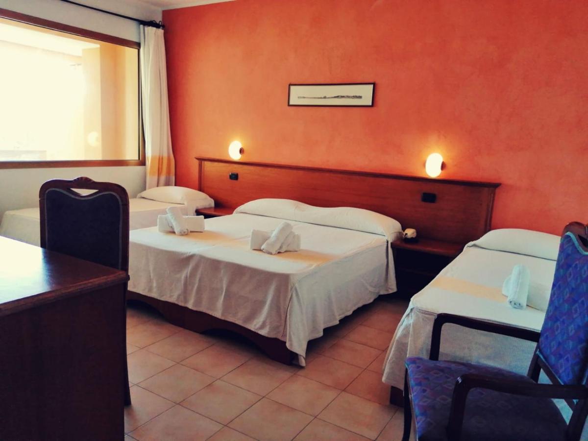 Malaspina Hotel & Resort Bosa Esterno foto