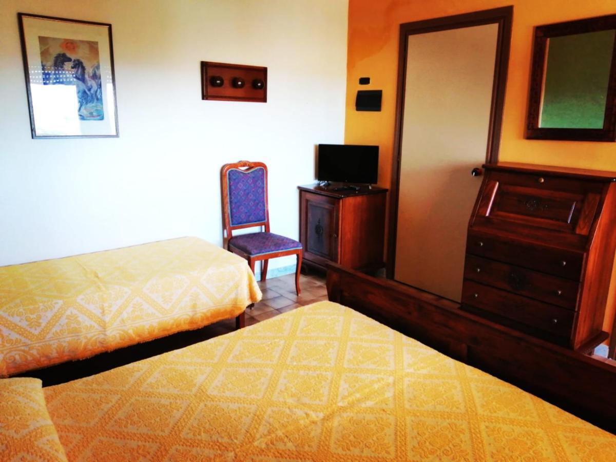 Malaspina Hotel & Resort Bosa Esterno foto