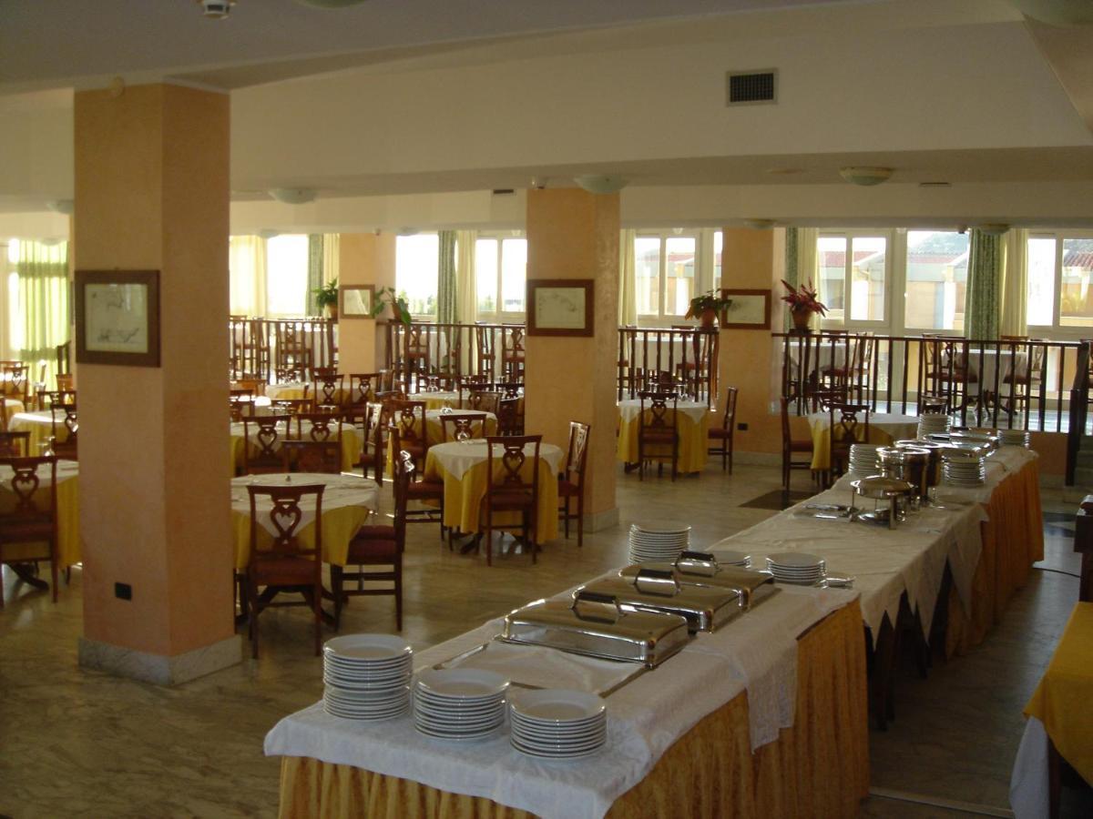Malaspina Hotel & Resort Bosa Esterno foto